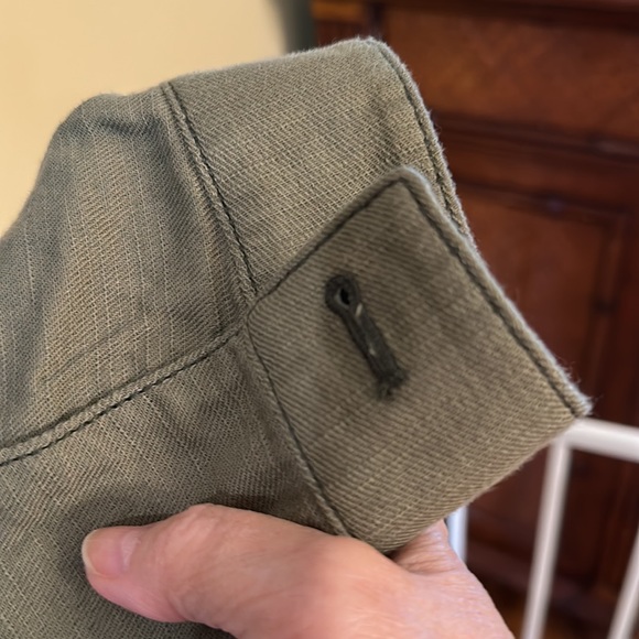 Loft Outlet 100% Cotton Army Green Light Jacket. Great for fall with jeans - Picture 3 of 5
